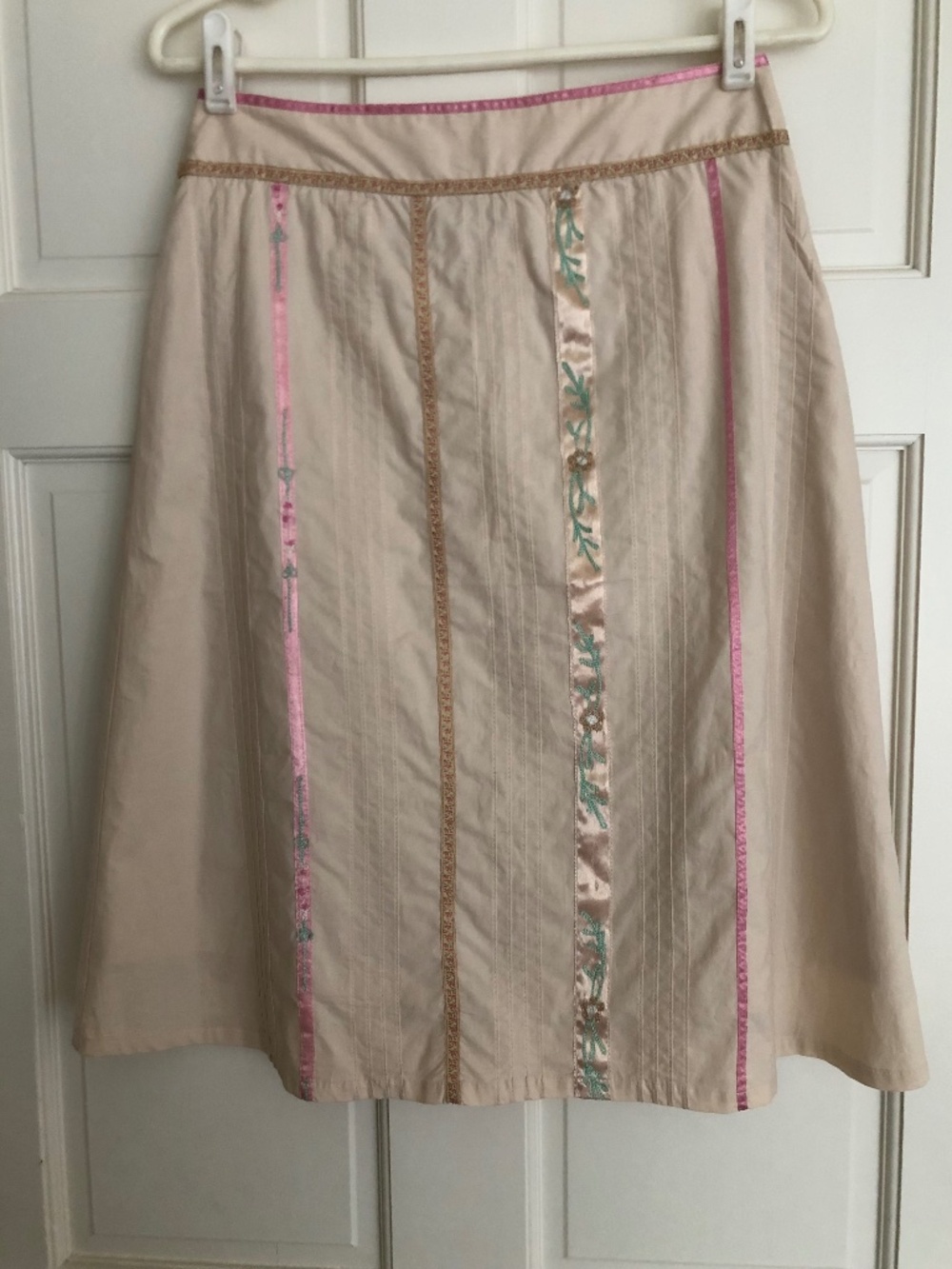 Mix Nouveau Skirt 100% Cotton Size 6 Color Taupe with Decoration NWT
